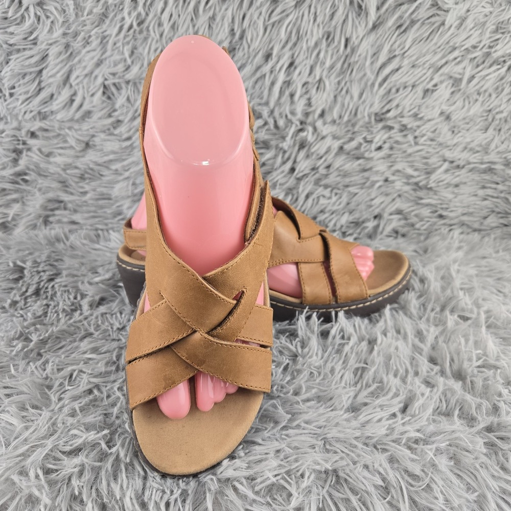 Clarks Womens 9 Tan Leather Woven Ultimate Comfort Slingback Wedge Sandals